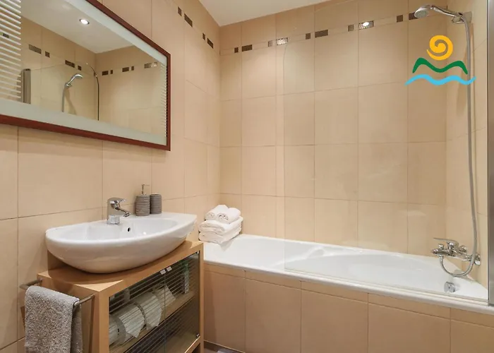 Ourmadeira - Casa Da Belita * Calheta (Madeira)